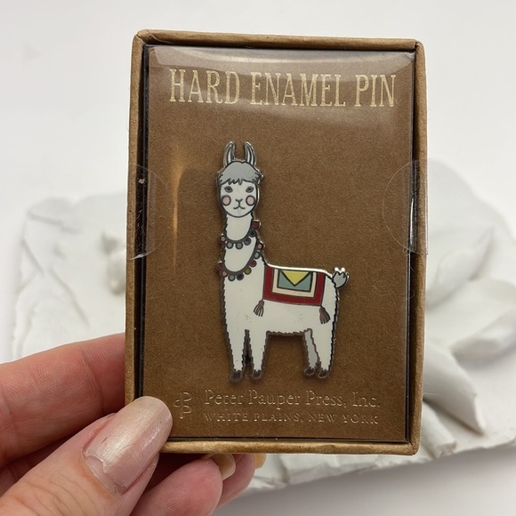 Llama Enamel Pin NWT - Picture 5 of 5